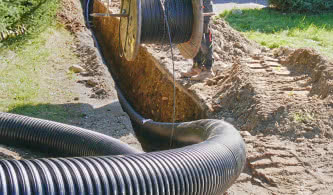 Montaż sieci ciepłowniczej pięć razy szybszy? Ten system zastępuje tradycyjną stal